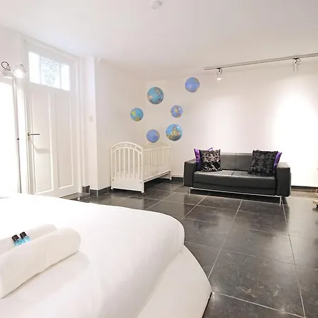 Ground Floor Canal